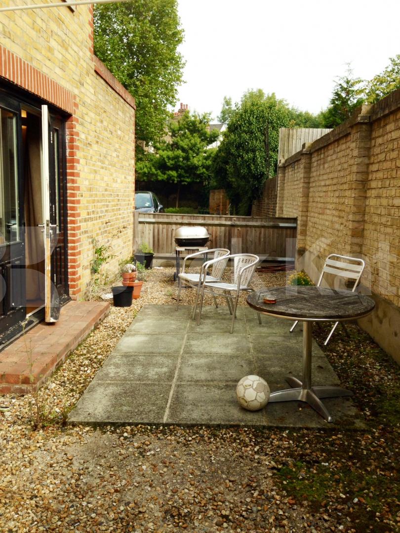 			3 Bedroom, 1 bath, 1 reception Flat			 Reed Place, Kenwyn Road, Clapham